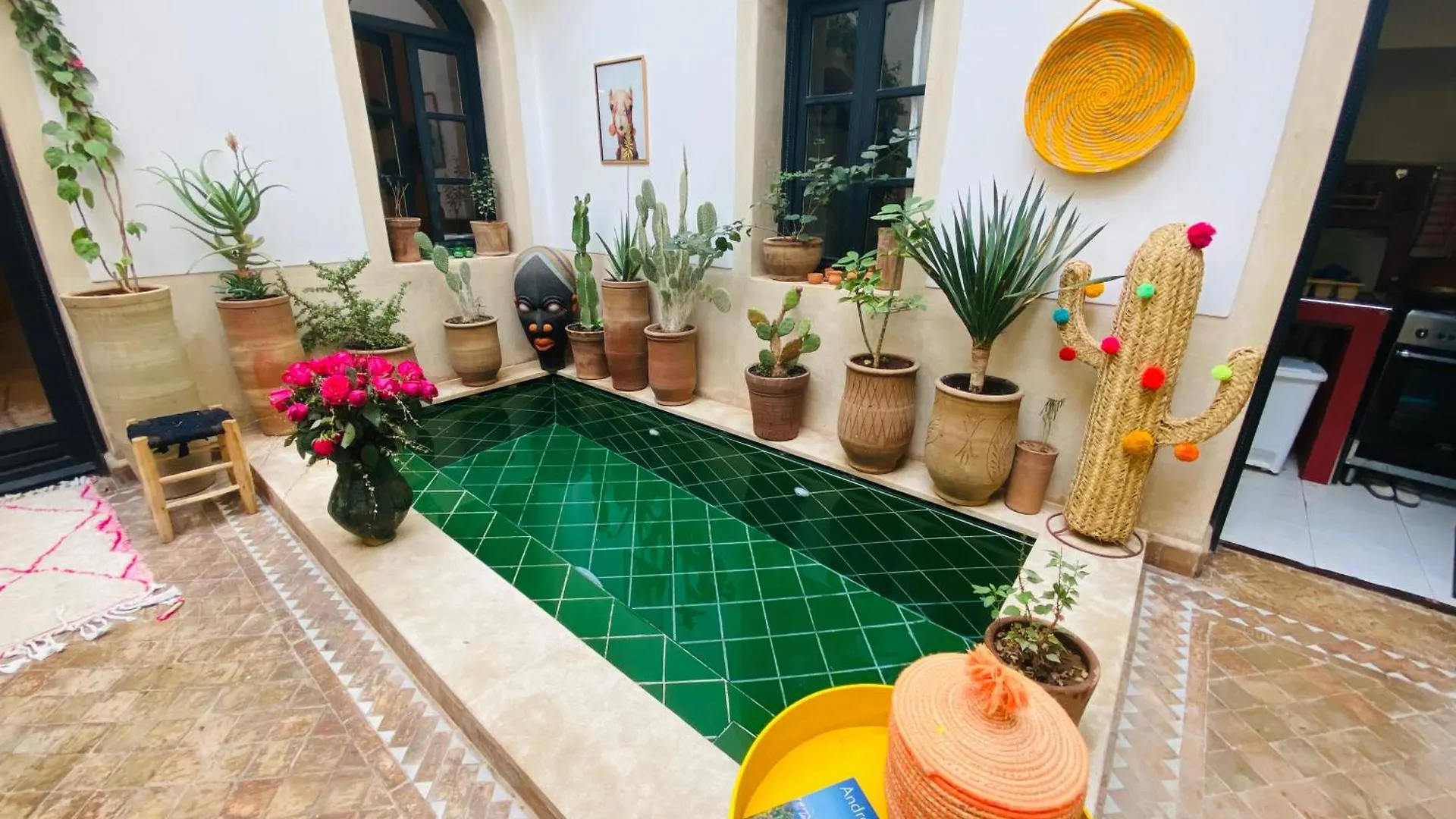 Feriehus Riad Prive, 5 Suites Et Piscine Marrakesh